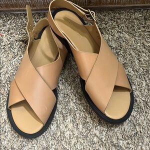 Everlane The City Crossover Sandal